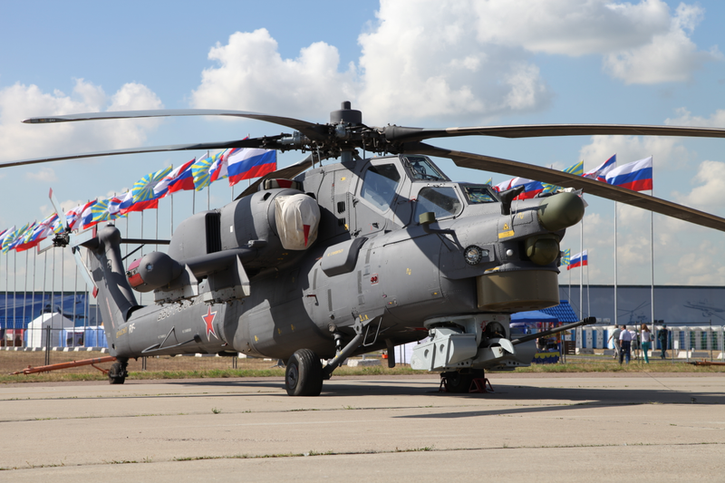 Illustration for article titled A Mi-28 Spun Out And Crashed During A Russian Air Show